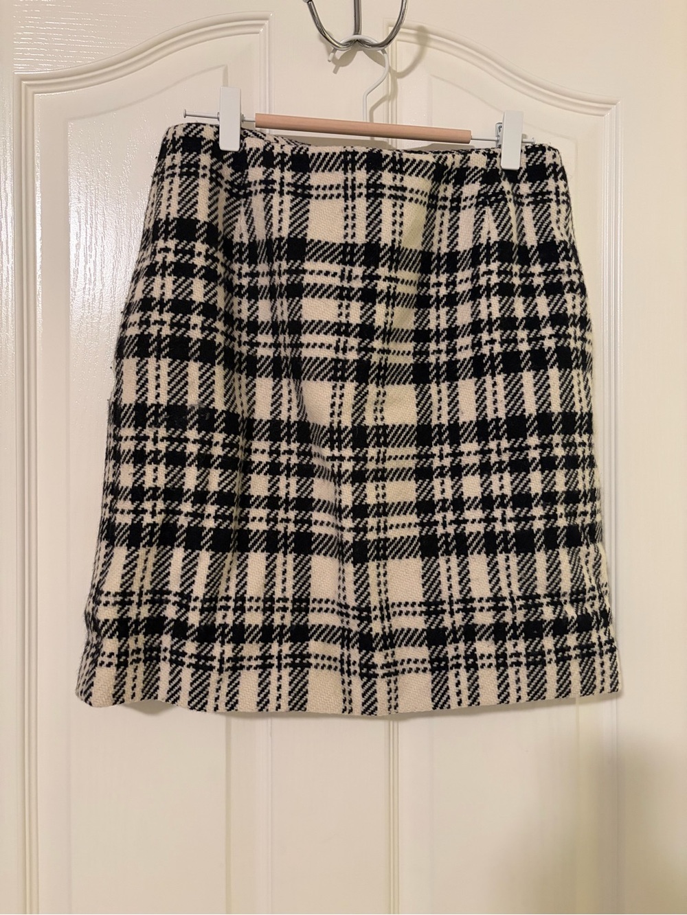 Vintage Eddie Bauer Black and Cream Plaid Pencil Skirt
